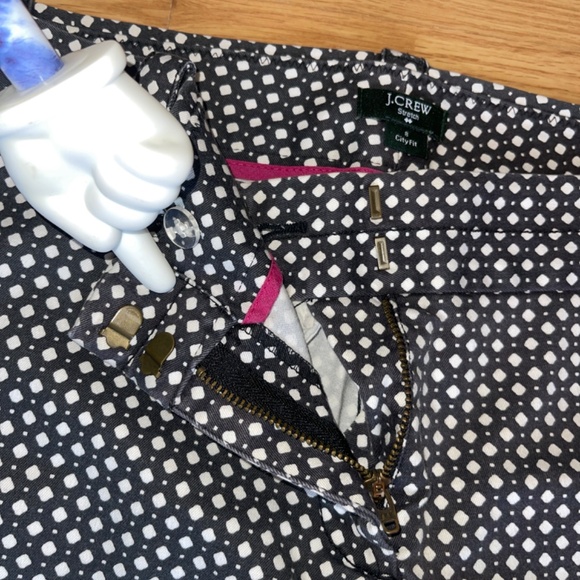 J. Crew Black and White Stretch City Fit Capri Pants Size 8 - Picture 4 of 7